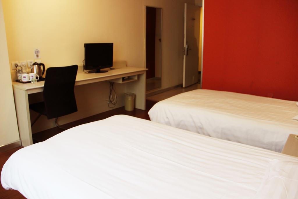 Hanting Hotel Ji'Nan Jiefang Road 2Nd Jinan Zimmer foto