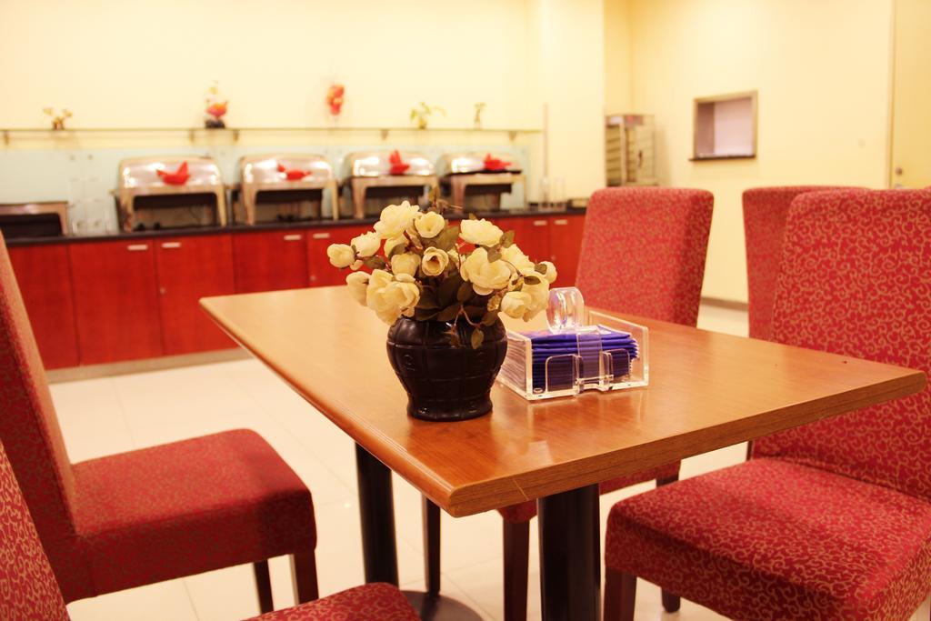 Hanting Hotel Ji'Nan Jiefang Road 2Nd Jinan Zimmer foto
